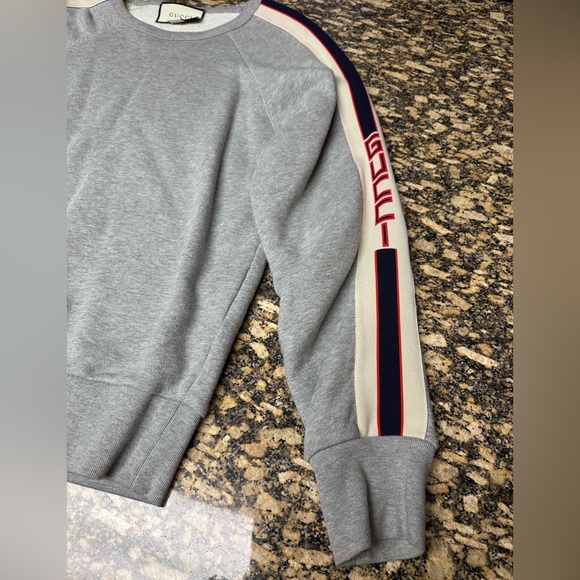 Gucci Gray Crew Neck Oversized Sweatshirt with Logo Sleeve - Picture 3 of 7